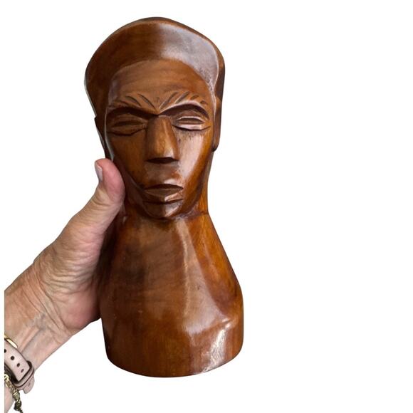 Vintage Hand Carved Solid Wood Primitive Bust of a Man - Picture 9 of 10